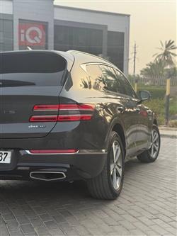 جێنسس GV80